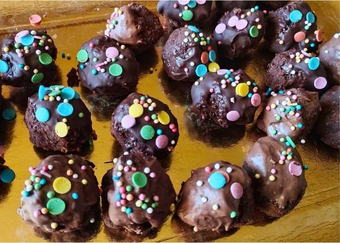 Come fare dei cake pops di Carnevale